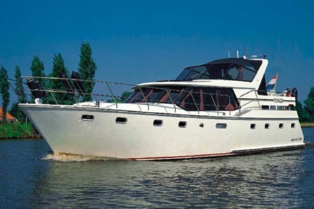 Groupon - Trotseer 4, 5 Of 8 Dagen De Friese Wateren En Huur Een Motorjacht Voor Deze Lente / Zomer Voor Max. 12 Personen (Vanaf € 42 P.p.) Groupon - Trotseer 4, 5 Of 8 Dagen De Friese Wateren En Huur Een Motorjacht Voor Deze Lente / Zomer Voor Max. 12 Personen (Vanaf € 42 P.p.)