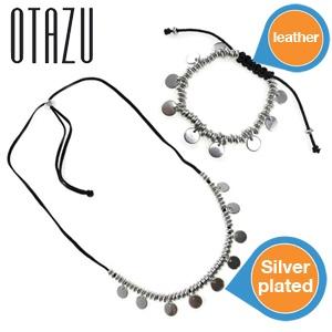 iBood Health & Beauty - Otazu sieradenset van stoere ketting en armband iBood Health & Beauty - Otazu sieradenset van stoere ketting en armband