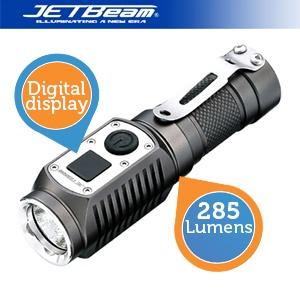 iBood Home & Living - Jetbeam LED-zaklamp met digitaal display en 285 lumen iBood Home & Living - Jetbeam LED-zaklamp met digitaal display en 285 lumen