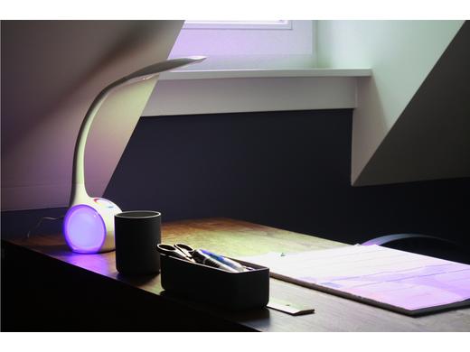 iBood Home & Living - LED color sensor touch lamp iBood Home & Living - LED color sensor touch lamp