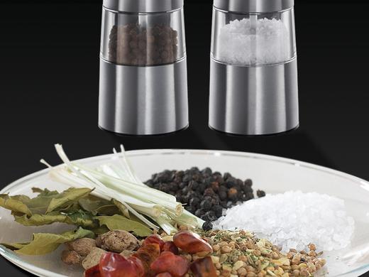 iBood Home & Living - Russell Hobbs elektrische peper- & zoutmolen iBood Home & Living - Russell Hobbs elektrische peper- & zoutmolen
