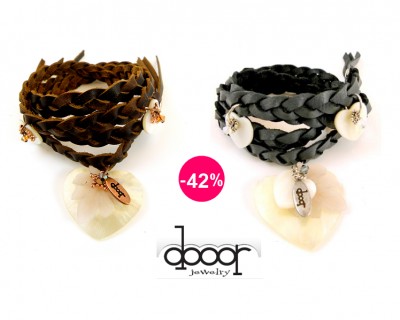 iChica - Dooor Leren Wikkelarmband met Charms iChica - Dooor Leren Wikkelarmband met Charms