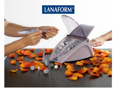 iChica - Een compleet Lanaform beautycentrum met een manicure/pedicureset, nageldroger, gezichtsverzorgingset, ladyshave, wimpertang en spiegel! iChica - Een compleet Lanaform beautycentrum met een manicure/pedicureset, nageldroger, gezichtsverzorgingset, ladyshave, wimpertang en spiegel!