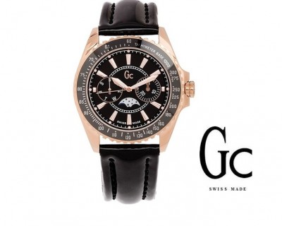 iChica - Guess Collection I41006M2: exclusief  horloge met rosegouden roestvrijstalen horlogekast met zwarte bezel en tachymeter