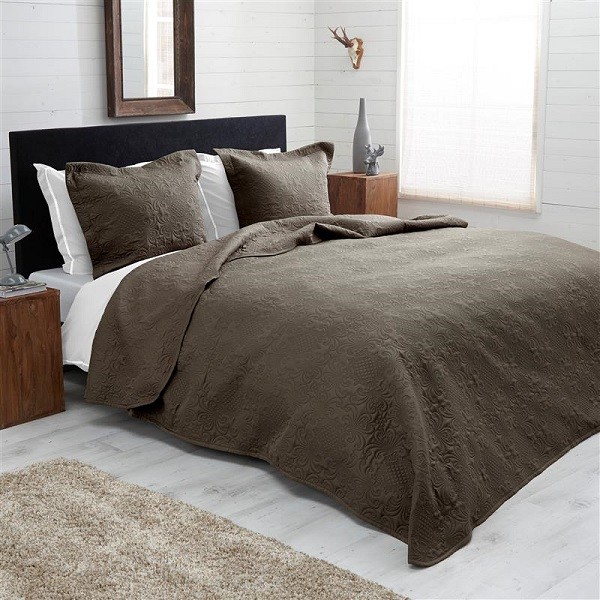 iChica - Luxe Bedsprei Met Bijpassende Kussenslopen iChica - Luxe Bedsprei Met Bijpassende Kussenslopen