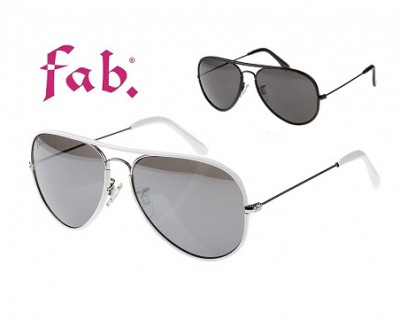 iChica - Supertrendy Fab. Aviator zonnebrillen in zwart en wit