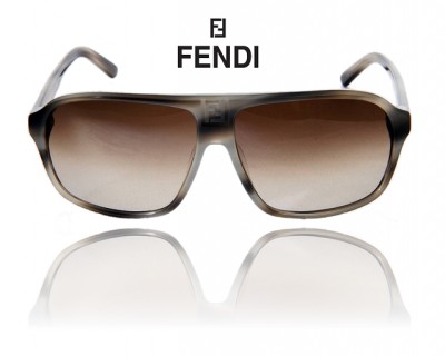 iChica - Trendy De Zomer In Met De Fendi FS 5040M 65 Unisex Zonnebril