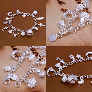 iChica - Verzilverde bedelarmband iChica - Verzilverde bedelarmband