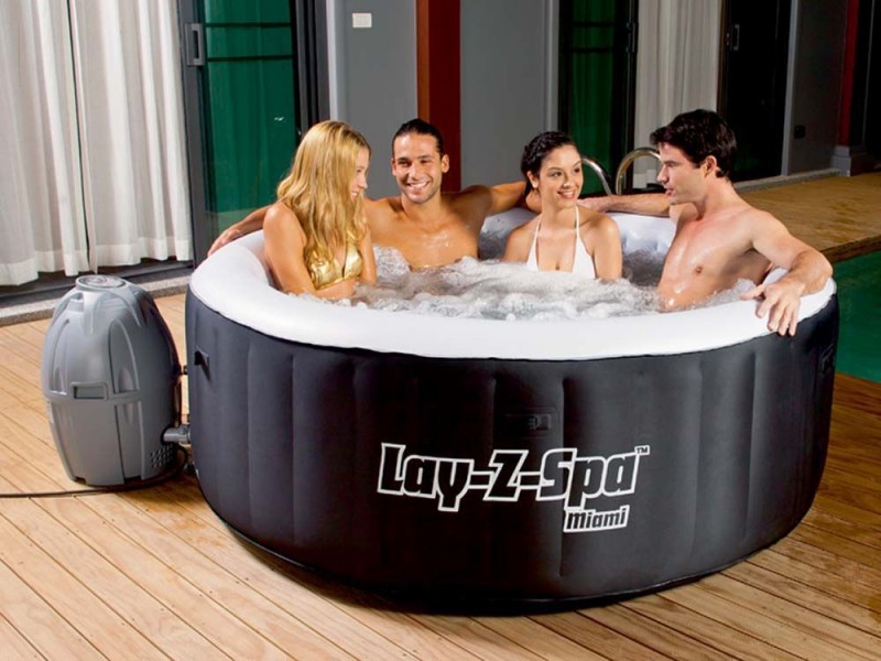 Lifestyle Deal - Lay-z Spa Miami Opblaasbare Jacuzzi Voor 4 Personen Lifestyle Deal - Lay-z Spa Miami Opblaasbare Jacuzzi Voor 4 Personen