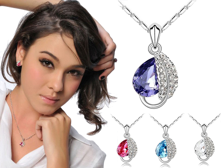Lifestyle Deal - Stijlvolle 'Leaf' Halsketting Met Strass Kristallen In 4 Verschillende Kleuren Lifestyle Deal - Stijlvolle 'Leaf' Halsketting Met Strass Kristallen In 4 Verschillende Kleuren