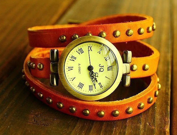 Lifestyle Deal - Trendy Leren Armbandhorloge Voor Dames In 7 Kleuren Lifestyle Deal - Trendy Leren Armbandhorloge Voor Dames In 7 Kleuren