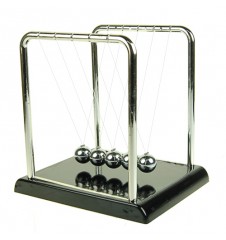Mega Gadgets - Giant Newton's Cradle Mega Gadgets - Giant Newton's Cradle