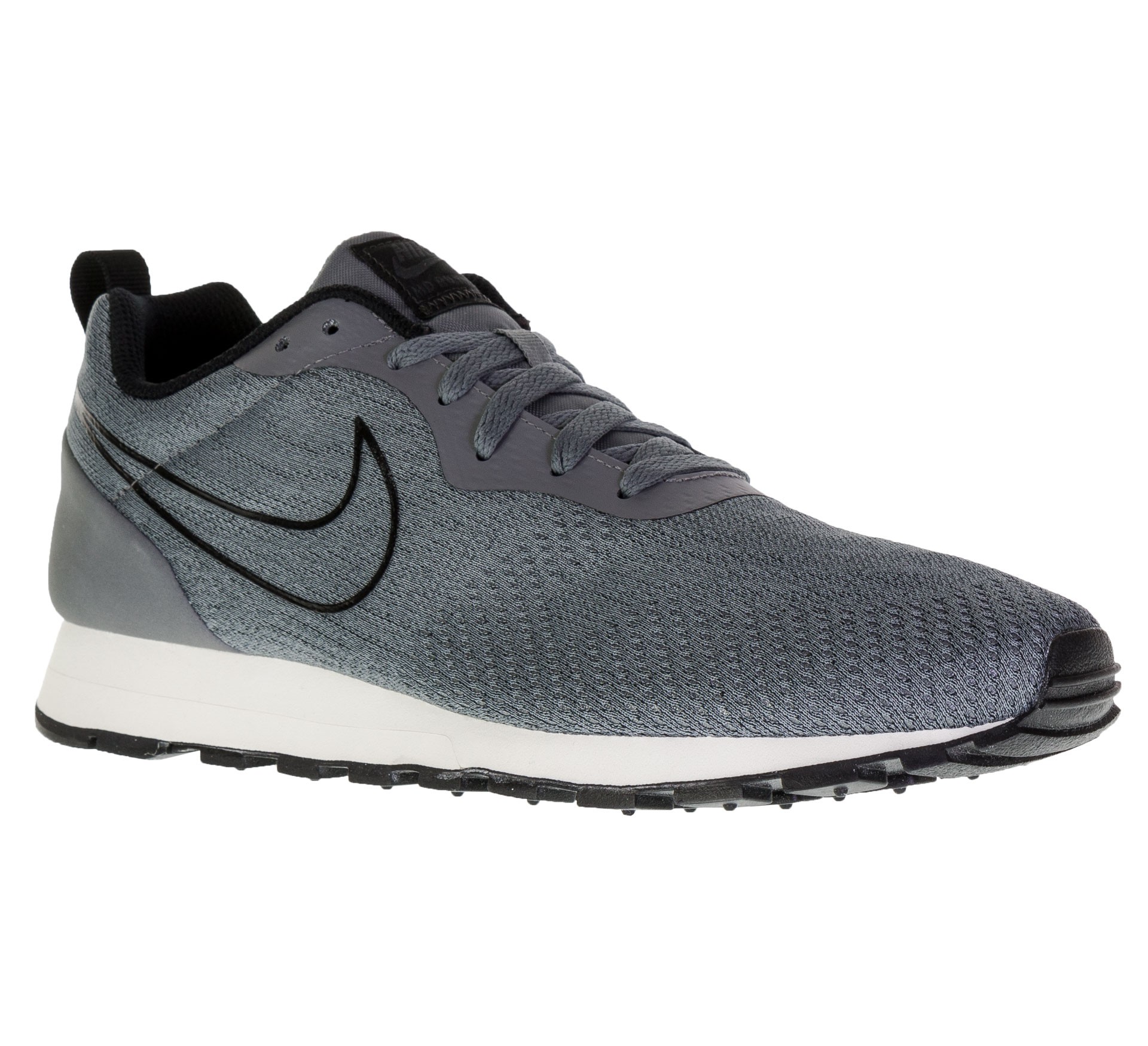 Plutosport - Nike MD Runner 2 ENG Mesh