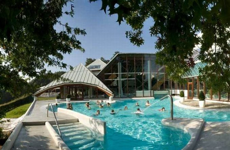 TravelBird - 2 dagen ontspannen: een overnachting in Hotel Burghoeve Valkenburg en 1 dag toegang tot Thermae 2000, nu voor €39,50 p.p. TravelBird - 2 dagen ontspannen: een overnachting in Hotel Burghoeve Valkenburg en 1 dag toegang tot Thermae 2000, nu voor €39,50 p.p.