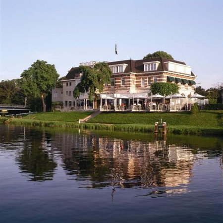 TravelBird - Bijtanken in "De Zon", Winnaar Dutch Hotel Award 2009! TravelBird - Bijtanken in "De Zon", Winnaar Dutch Hotel Award 2009!