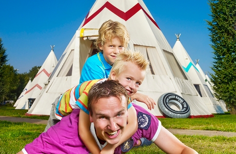 TravelBird - Boek nu een 3-daags verblijf in een wigwam op Attractie- en Vakantiepark Slagharen vanaf €79,- incl. toegang tot het park!