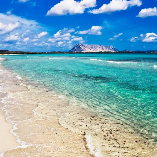 TravelBird - Fly & drive Sardinië TravelBird - Fly & drive Sardinië