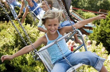 TravelBird - Ga met de kids voordelig naar Attractiepark Slagharen en betaal voor een entreekaart nu €9,95 p.p. Ook geldig in de herfstvakantie!