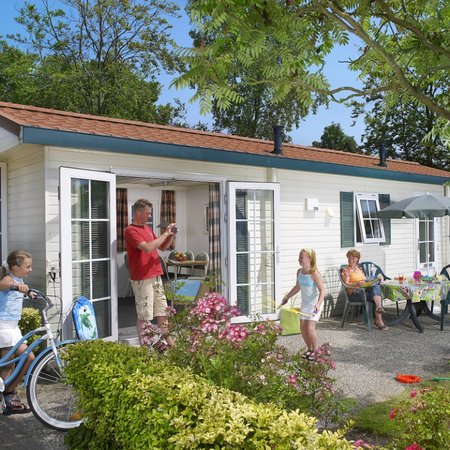 TravelBird - Opkikkeren in vakantiepark Duinrell, Verblijf in een gezellige 4-persoons Duingalow TravelBird - Opkikkeren in vakantiepark Duinrell, Verblijf in een gezellige 4-persoons Duingalow