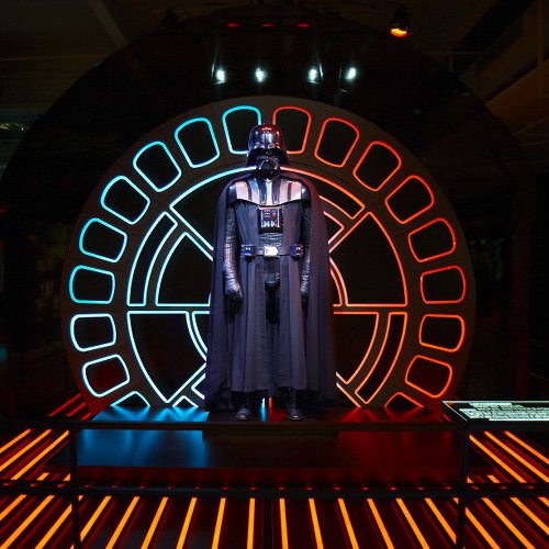 TravelBird - STAR WARS™ + 4*-hotel TravelBird - STAR WARS™ + 4*-hotel