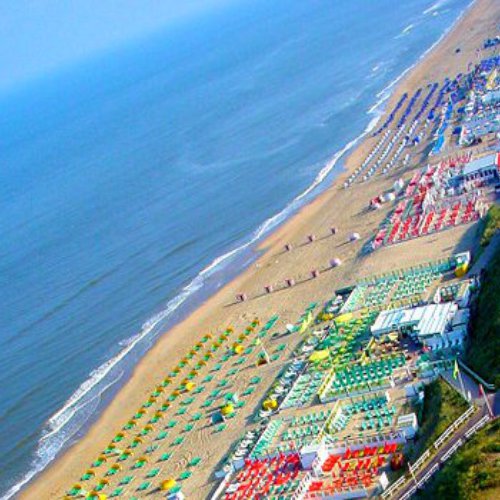 TravelBird - Strandplezier in Zandvoort TravelBird - Strandplezier in Zandvoort