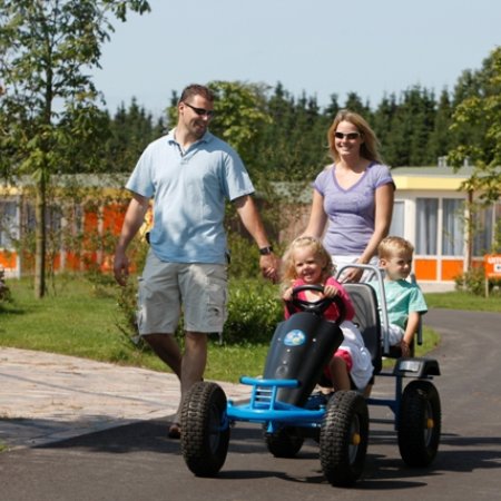 TravelBird - Super Zomer Deal Pipodorp, Verblijf in een 5 persoons Pipowoning TravelBird - Super Zomer Deal Pipodorp, Verblijf in een 5 persoons Pipowoning