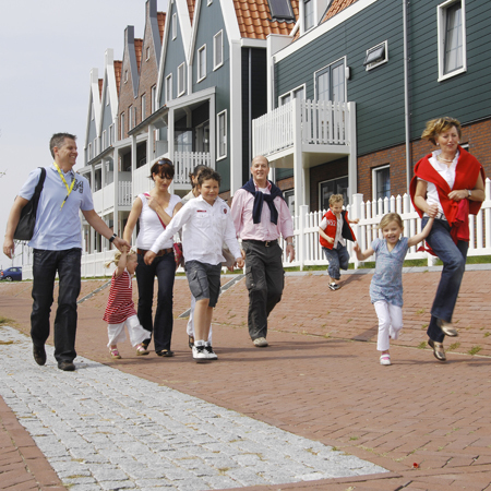 TravelBird - Vandaag: Verblijf een weekend of midweek op het luxe familiepark Marinapark Volendam va. €49,-