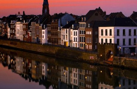 TravelBird - Verblijf in een viersterrenhotel te Maastricht met ontbijt, toegang tot casino, binnenzwembad en meer, nu €39,50 p.p.!