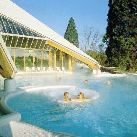 TravelBird - Wellness resort Thermae 2000, 4* hotel Maastricht