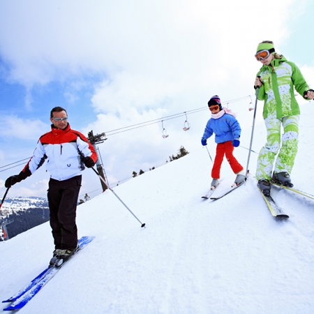 TravelBird - Wintersportfanaten opgelet! Boek een 8-daagse vakantie naar het charmante Hopfgarten va. €239,- per appartement TravelBird - Wintersportfanaten opgelet! Boek een 8-daagse vakantie naar het charmante Hopfgarten va. €239,- per appartement