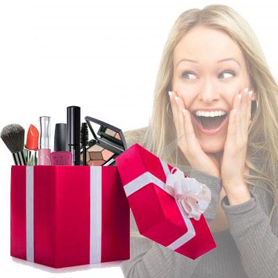 Waat? - Cosmetica verrassingspakket t.w.v. 49,95 voor maar 16,95! Waat? - Cosmetica verrassingspakket t.w.v. 49,95 voor maar 16,95!