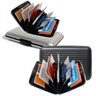 Waat? - De beste bescherming voor je pasjes en geld in de Aluminium Cardholder! (los of als set van twee) Waat? - De beste bescherming voor je pasjes en geld in de Aluminium Cardholder! (los of als set van twee)