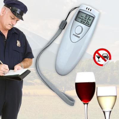 Waat? - Digitale alcoholtester - In Frankrijk verplicht in eigen voertuig