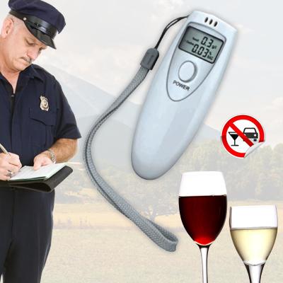 Waat? - Digitale alcoholtester - In Frankrijk verplicht in eigen voertuig Waat? - Digitale alcoholtester - In Frankrijk verplicht in eigen voertuig
