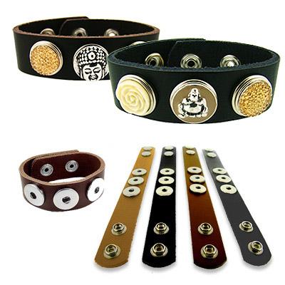 Waat? - Lederen armbandjes en verwisselbare bedeldrukkers (keuze uit 10 sets van 3 drukkers/ chunks) Waat? - Lederen armbandjes en verwisselbare bedeldrukkers (keuze uit 10 sets van 3 drukkers/ chunks)