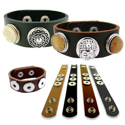 Waat? - Lederen armbandjes en verwisselbare bedeldrukkers (keuze uit 9 sets van 3 drukkers/ chunks) Waat? - Lederen armbandjes en verwisselbare bedeldrukkers (keuze uit 9 sets van 3 drukkers/ chunks)