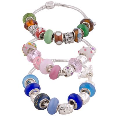 Waat? - Verzilverde Pandora stijl armbanden met maar liefst 10 bedels! Waat? - Verzilverde Pandora stijl armbanden met maar liefst 10 bedels!